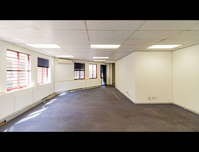 198M² OFFICE TO LET IN FERNDALE